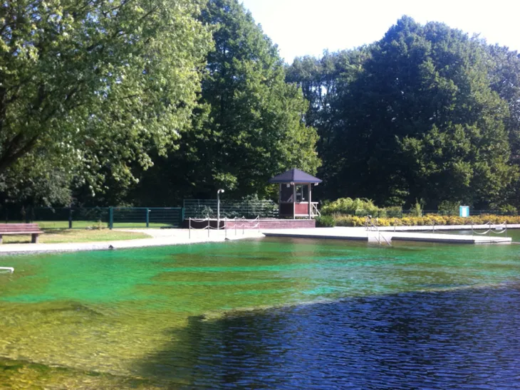 Das Naturbad Hainholz im Sommer