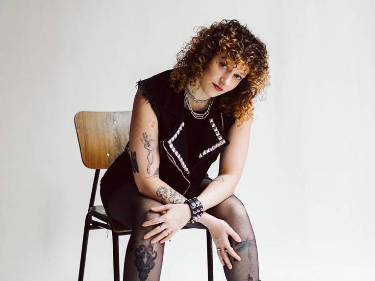 Die Poetry-Slammerin Antonia Josefa