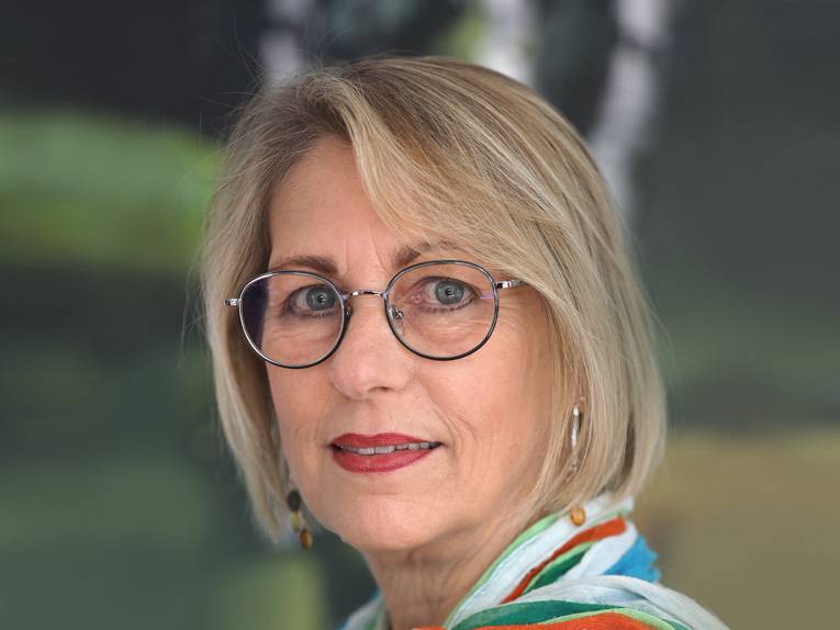 Die Krimiautorin Susanne Mischke