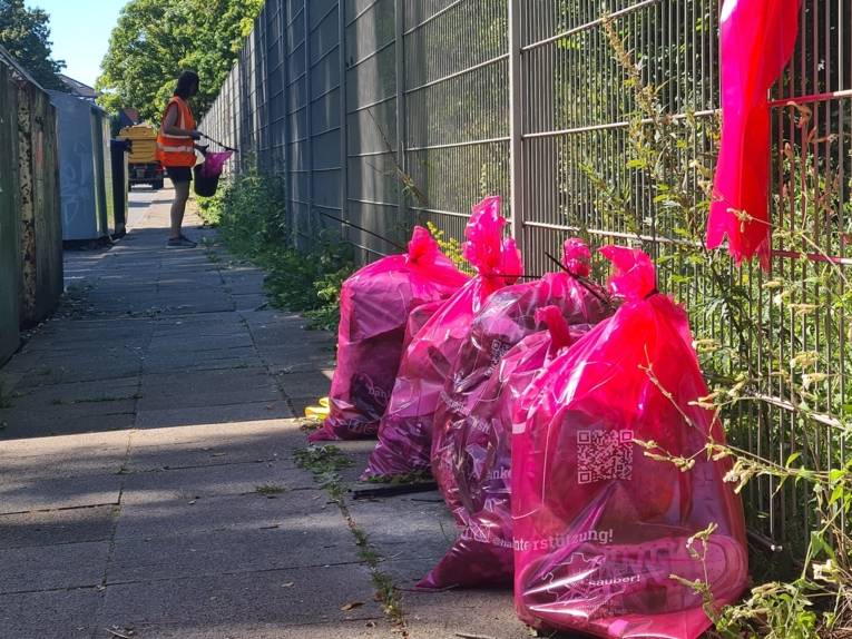 gefüllte Müllsäcke