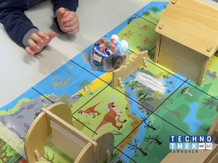 Blue-Bot-Reihenveranstaltung