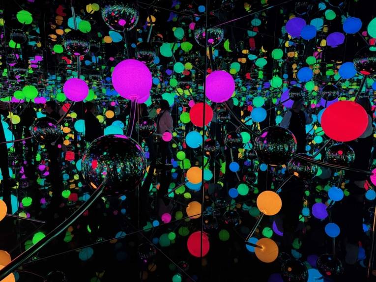 Niki Kusama Murakami Love You For Infinity Im Sprengel Museum Hannover