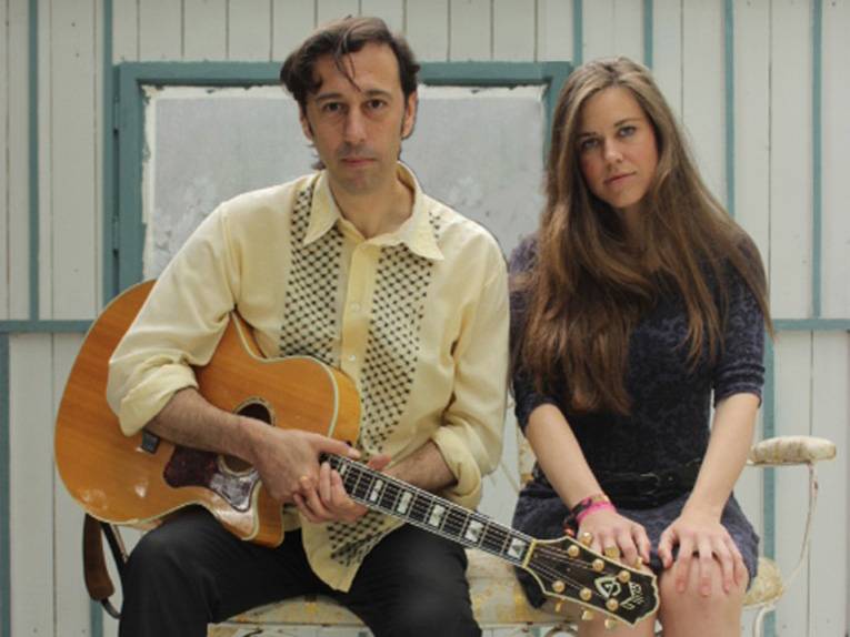 Das Folk-Pop-Duo „The Wildfires“