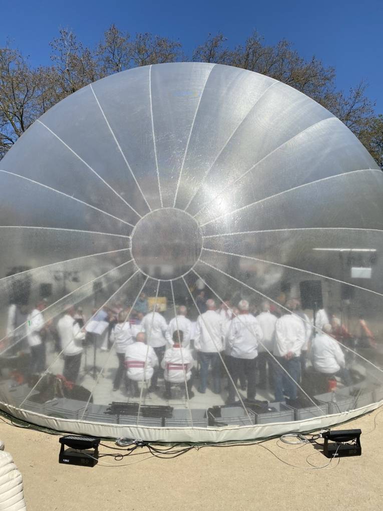 Der Seemanns-Chor Hannover singt in der "Bubble".