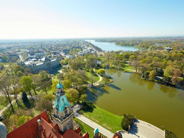 Blick von der Rathauskuppel auf Maschteich und Maschsee.