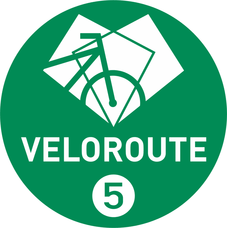 ein grüner Kreis, ein angedeutetes Fahrrad, der Text Veloroute 5