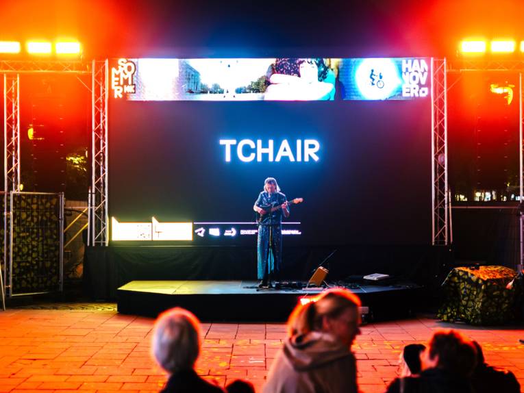 Live-Musik auf dem Opernplatz