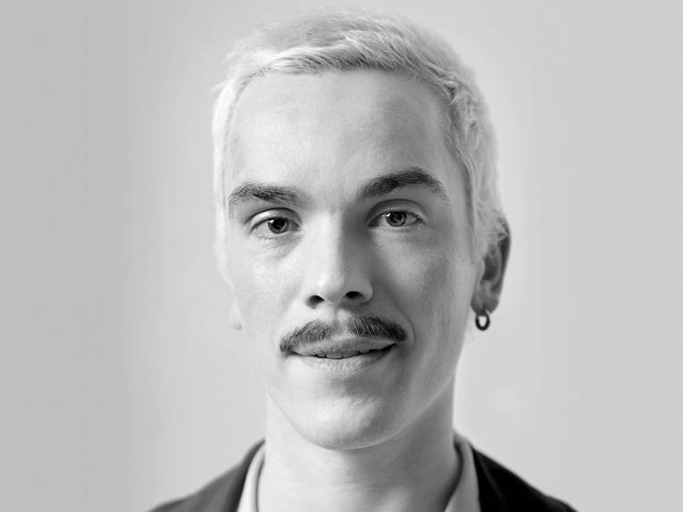 Der Influencer und Autor Ole Liebl