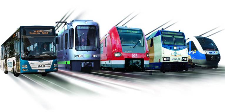 Fotomontage von 4 Schienenfahrzeugen und einem Bus