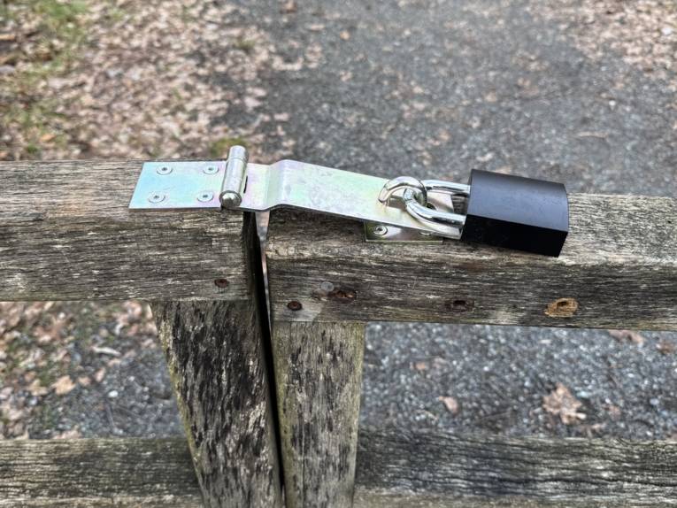 Steg mit Blick auf das Steinhuder Meer