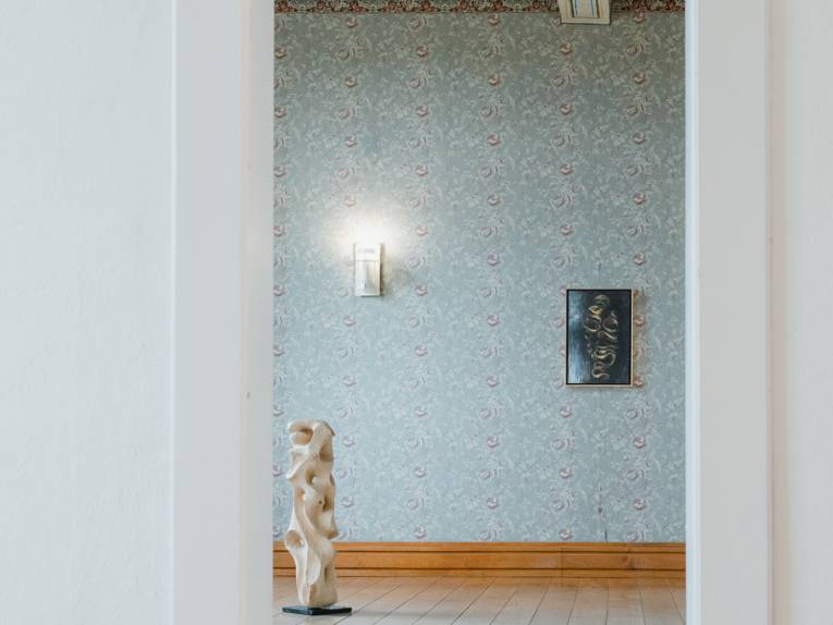 Eindruck aus der Ausstellung im Schloss Landestrost zum Atelierspaziergang 2026
