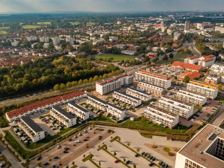 Mehrfamilienh&auml;user