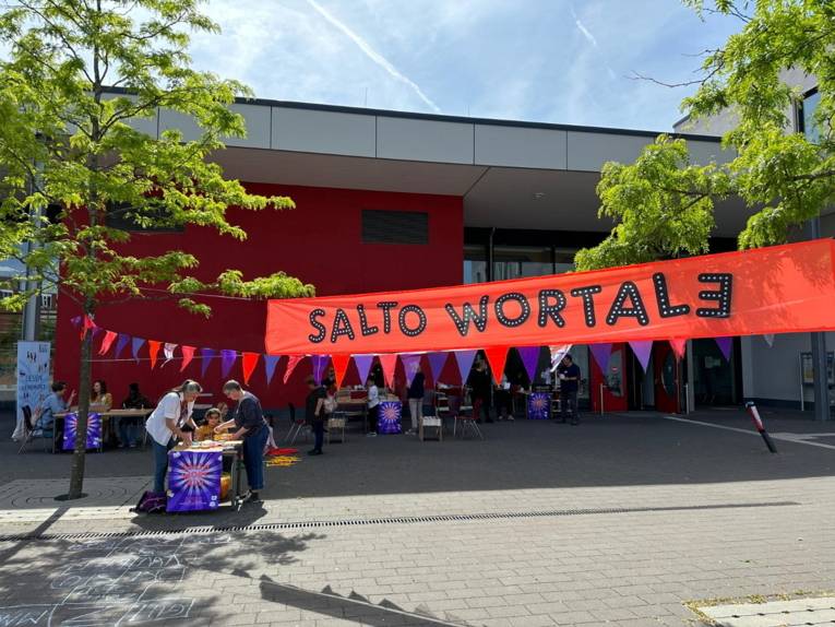 Salto Wortale im Stadtteilzentrum Mühlenberg