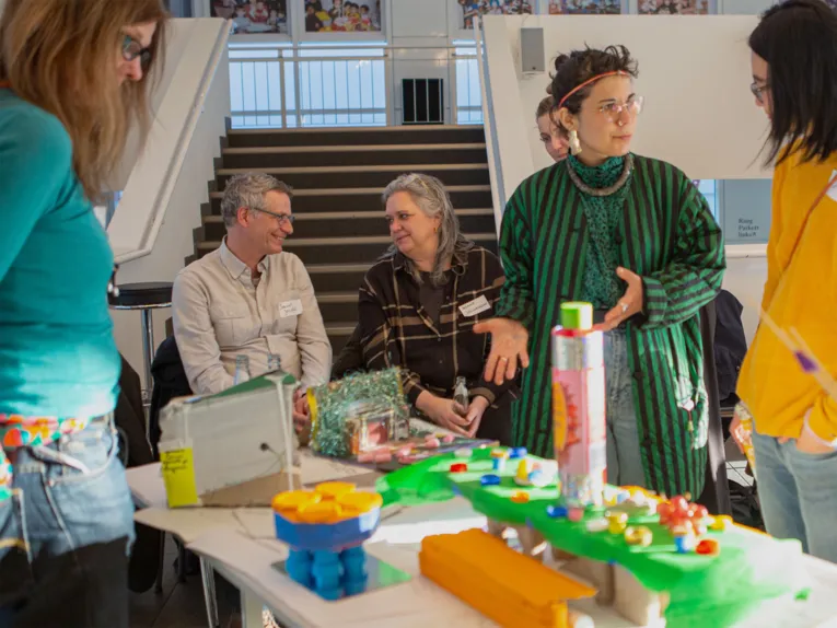 Aufbruch ins Tun: Workshop-Reihe &bdquo;Schritt f&uuml;r Schritt&ldquo;