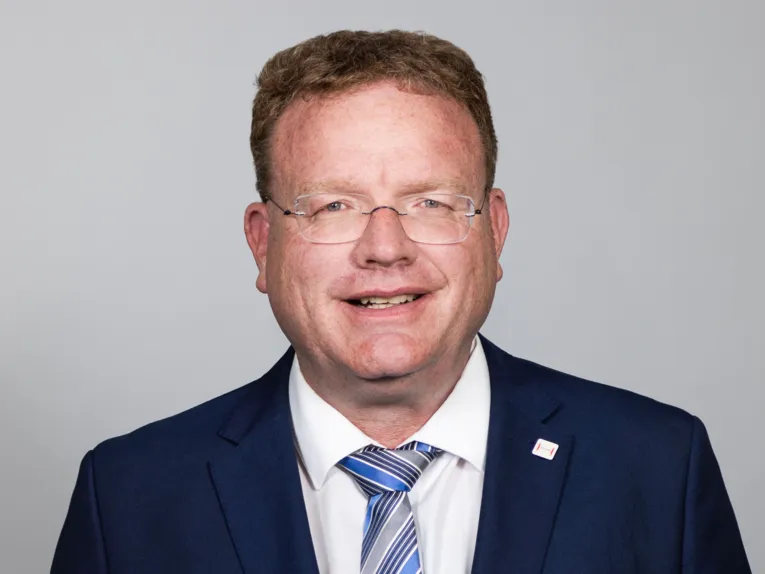 Ein Mann.