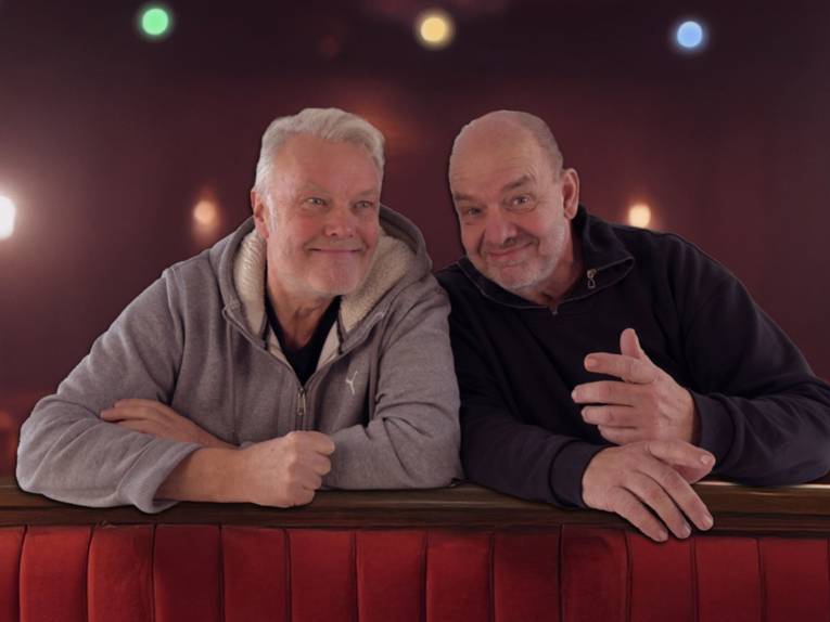 Zwei lächelnde Männer