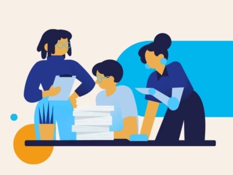 Illustration: Drei Personen interagieren an einem Schreibtisch