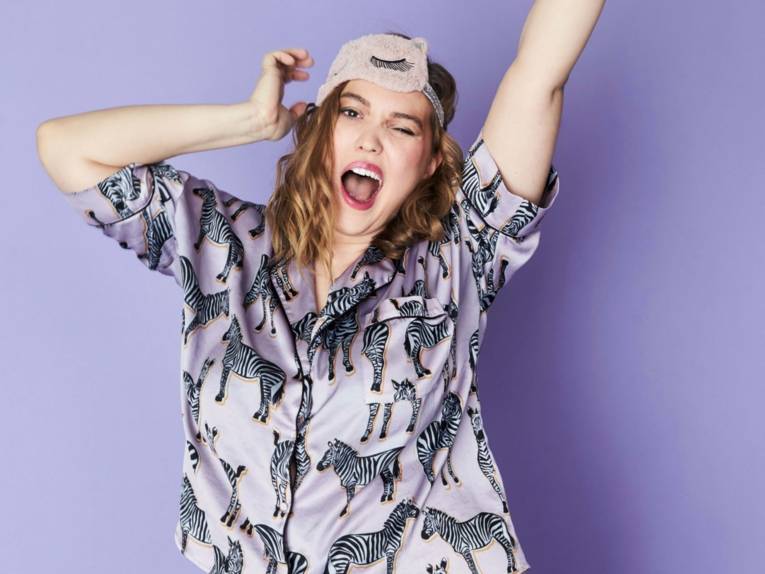 Die Kabarettistin Fee Brembeck