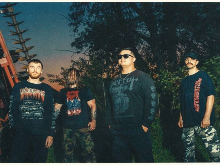 Zu sehen ist die Band Sanguisugabogg.