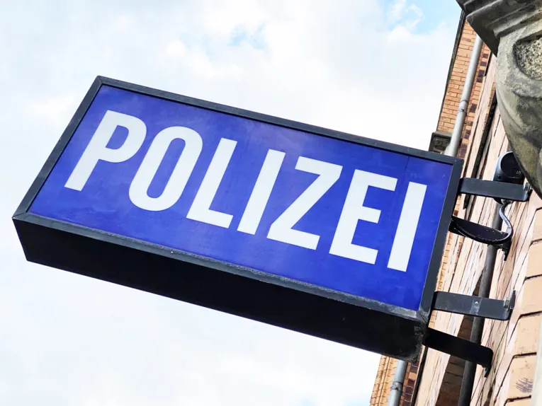 Polizeischild