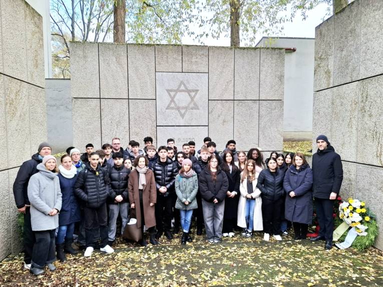 GEDENKEN AN DIE OPFER DER POGROMNACHT