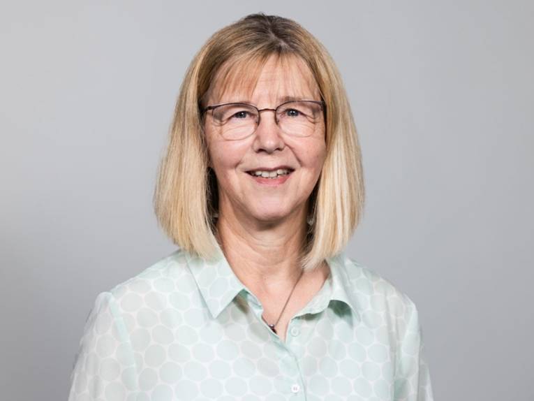Eine Frau.