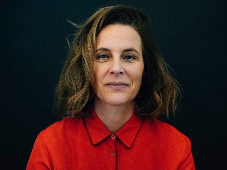 Die Autorin Eva Ladipo