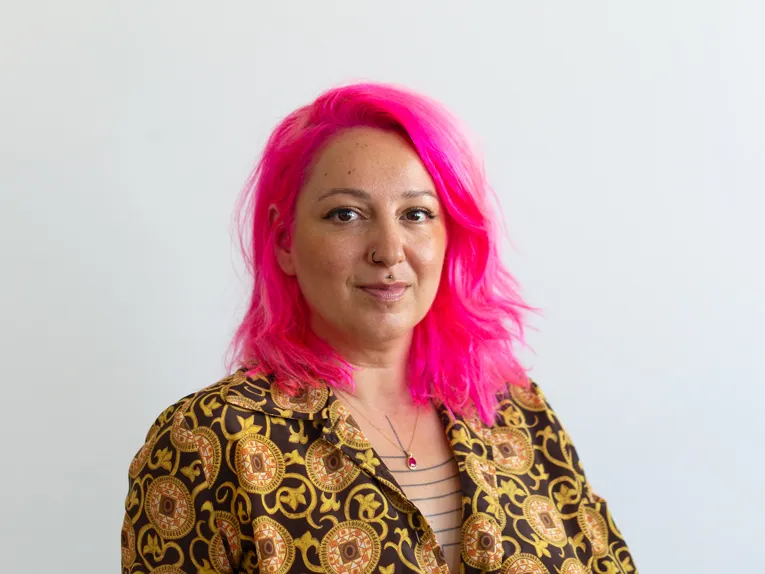 Die Autorin Sibel Schick