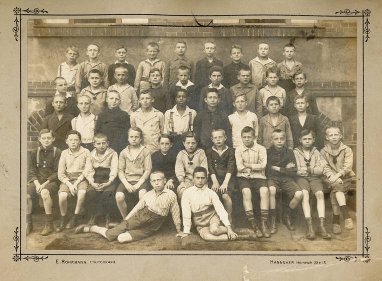 Siegfried Wildts Schulklasse, 1920er Jahre. Bild: Juliana Wonja Michael / DOMiD, Köln