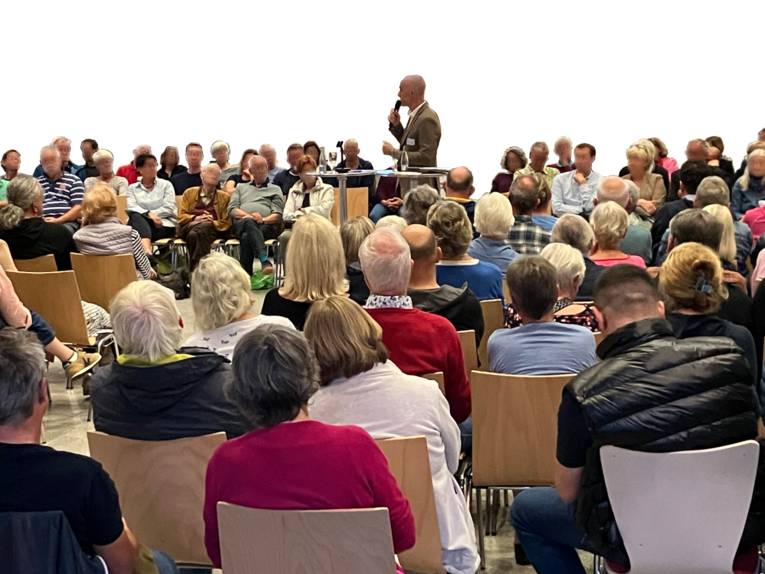 Einwohner*innenversammlung