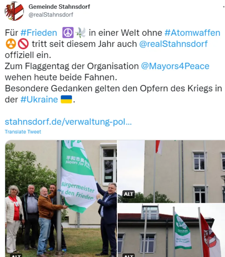 Ein Post aus den sozialen Medien zum Flaggentag aus der Gemeinde Stahnsdorf (Brandenburg).