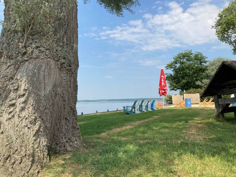 Liegest&uuml;hle auf dem Wilhelmstein