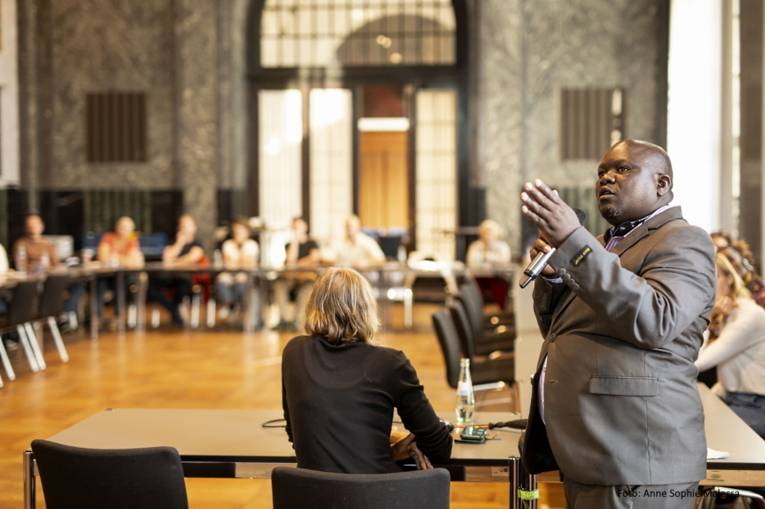 Agenda-Plenum mit Vorträgen zu Klimaanpassungsmaßnahmen aus Blantyre und Hannover