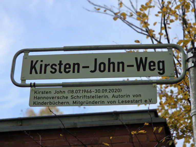 Straßenschild - Kirsten-John-Weg