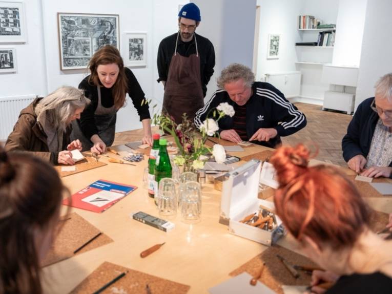 Workshop zum Tag der Druckkunst zur Ausstellung #printisnotdead #printiskillingyou #4 von Gabriela Jolowicz