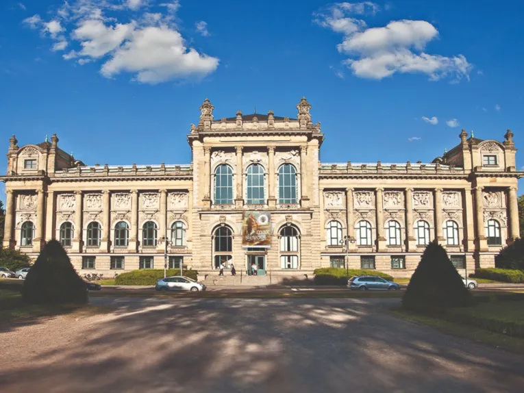 Das historische Gebäude des Niedersächsischen Landesmuseums in Hannover