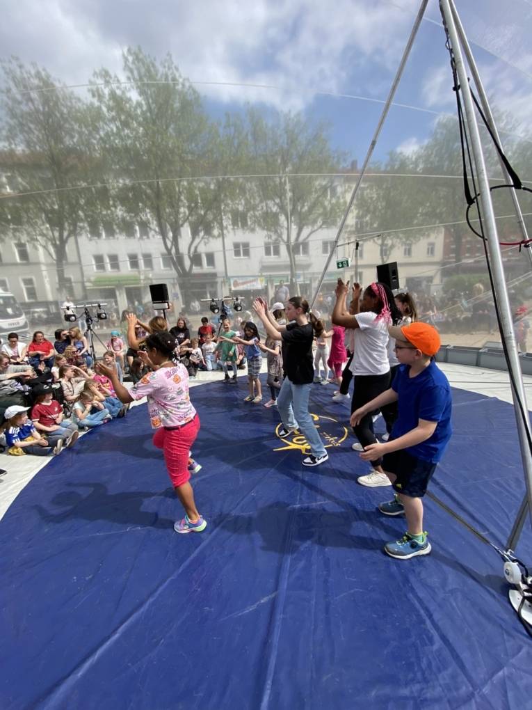 Die Mädchen der Streetdancegruppe "Top Secret" aus dem Jugendzentrum Döhren