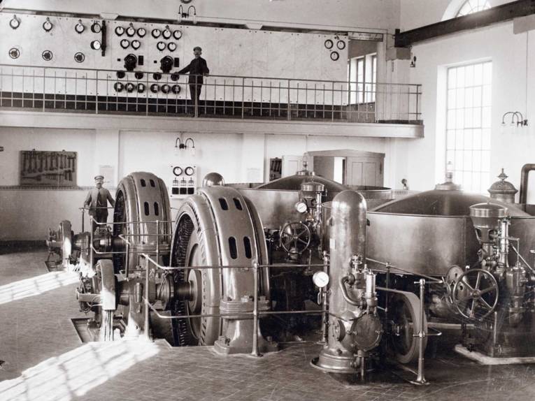 Generator. Historische Schwarz-Wei&szlig;-Aufnahme