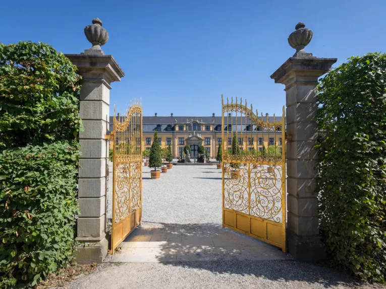 Goldenes Tor in den Herrenhäuser Gärten.