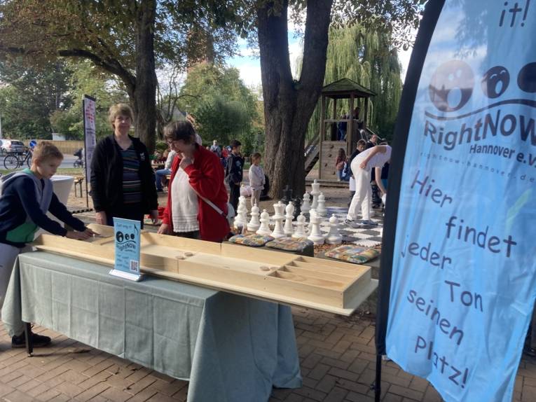 Stand des Chor Right Now mit einem Spiel