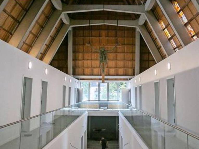 Innenansicht der Gerhard-Uhlhorn-Kirche