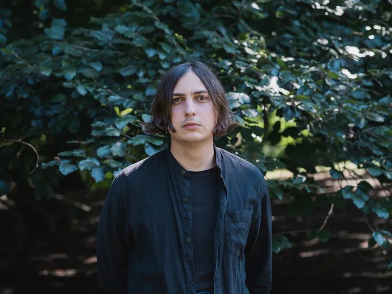 Der Musiker und Autor Elias Hirschl