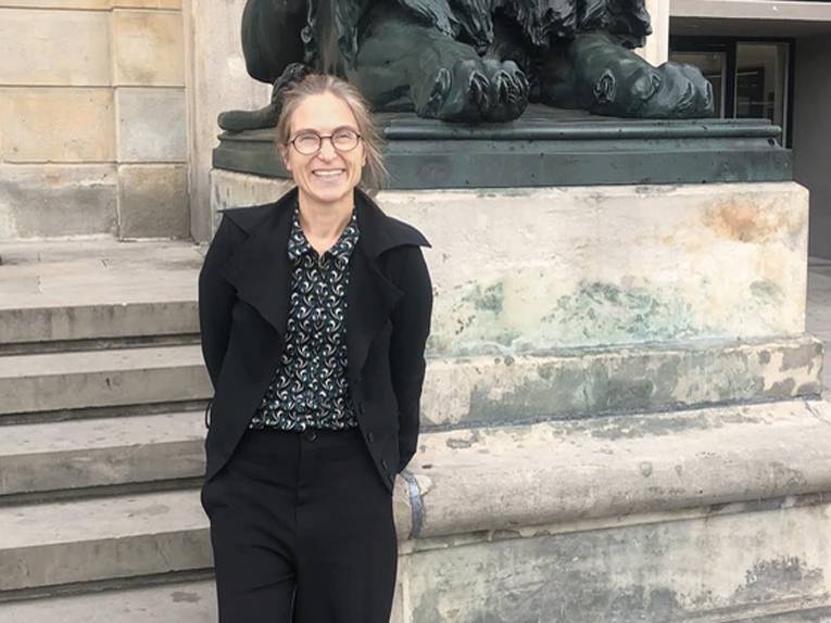Literaturwissenschaftlerin Julia Stenzel