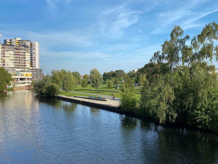 Blick auf einen Fluss.