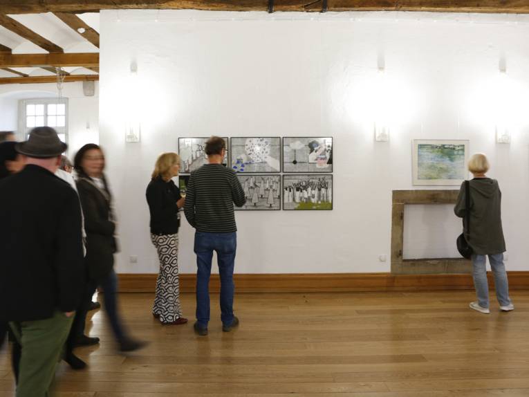 Eindruck aus der Ausstellung im Schloss Landestrost zum Atelierspaziergang 2023