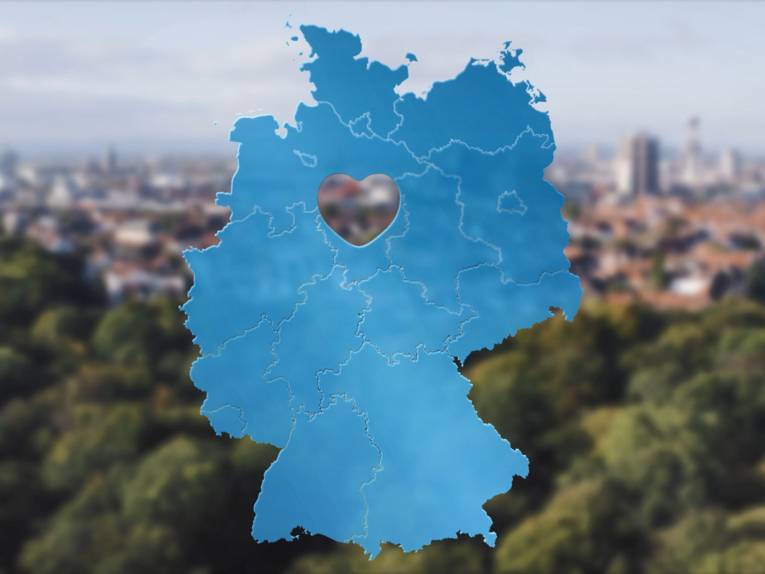 Blau eingefärbte Karte Deutschlands mit einer herzförmigen Aussparung auf Höhe der Region Hannover