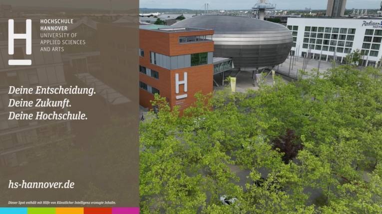 Plakat mit der Aufschrift "Deine Entscheidung. Deine Zukunft. Deine Hochschule"