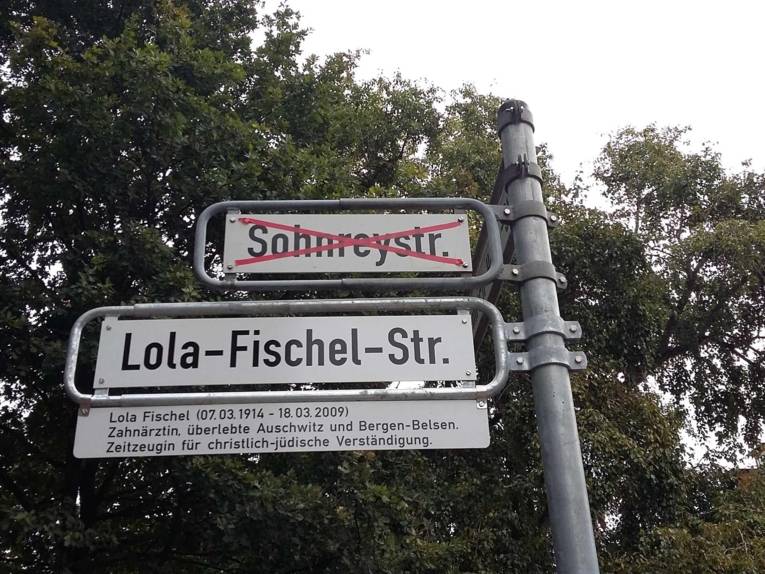 Umbenennung der Sohnreystraße in Lola-Fischel-Straße, 2016