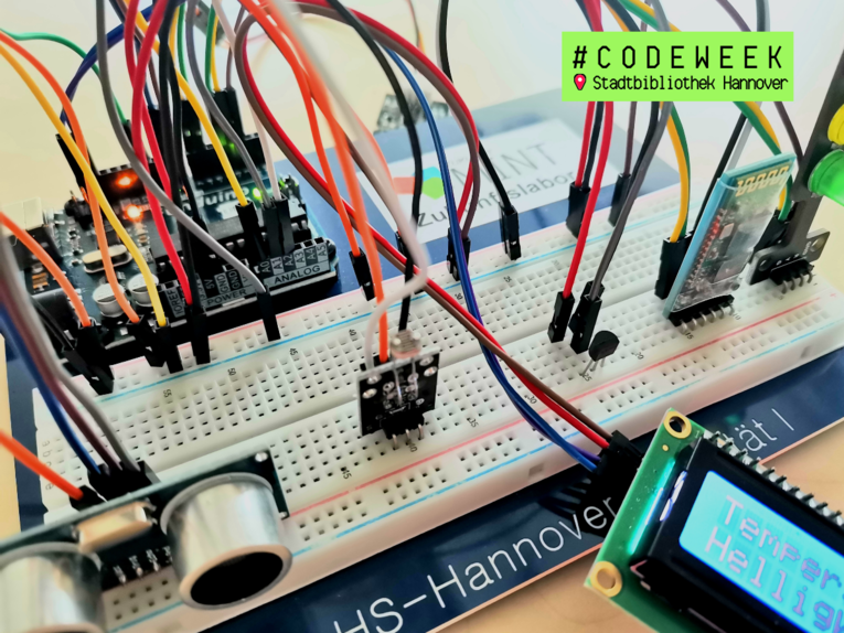 Arduinos sind Mini-Computer, an die man Sensoren, Motoren, LEDs und vieles mehr mühelos anschließen kann