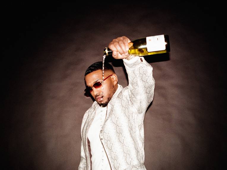 Der deutsche Rapper und Musikproduzent Reezy